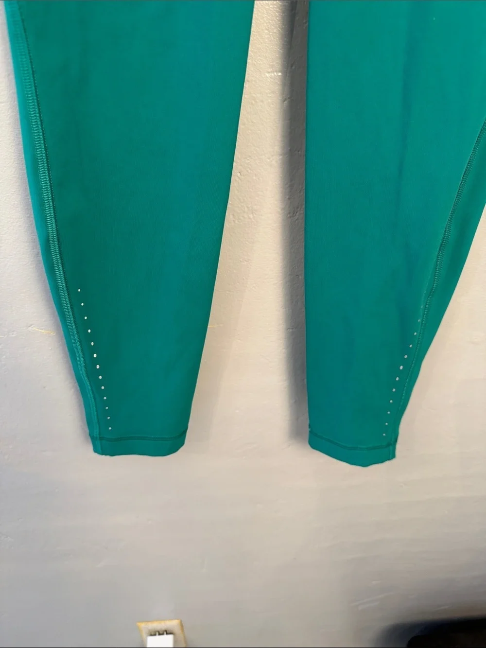 Lululemon athletic High-Waist Teal Active Leggings size 6